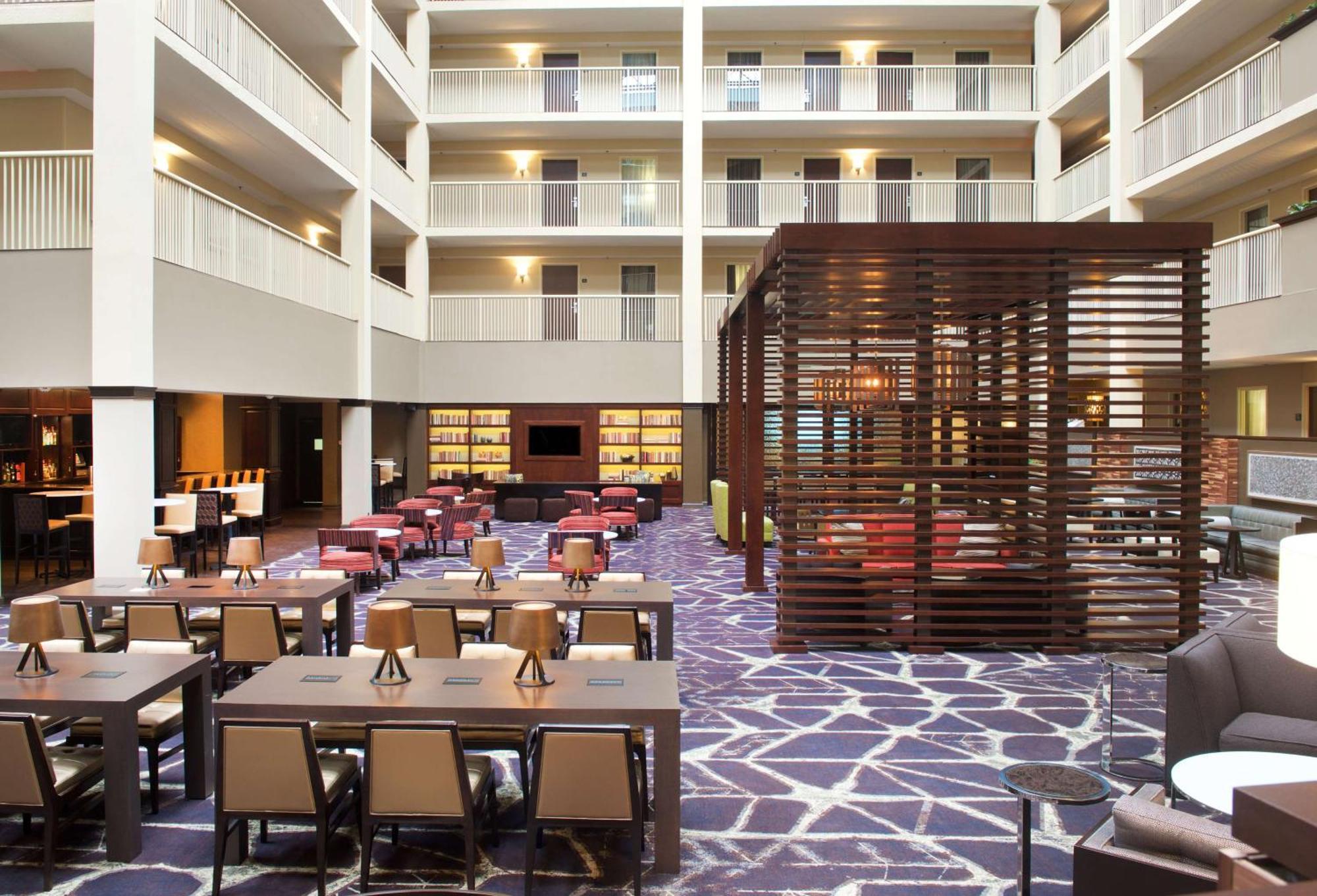 Embassy Suites By Hilton Philadelphia Airport Extérieur photo